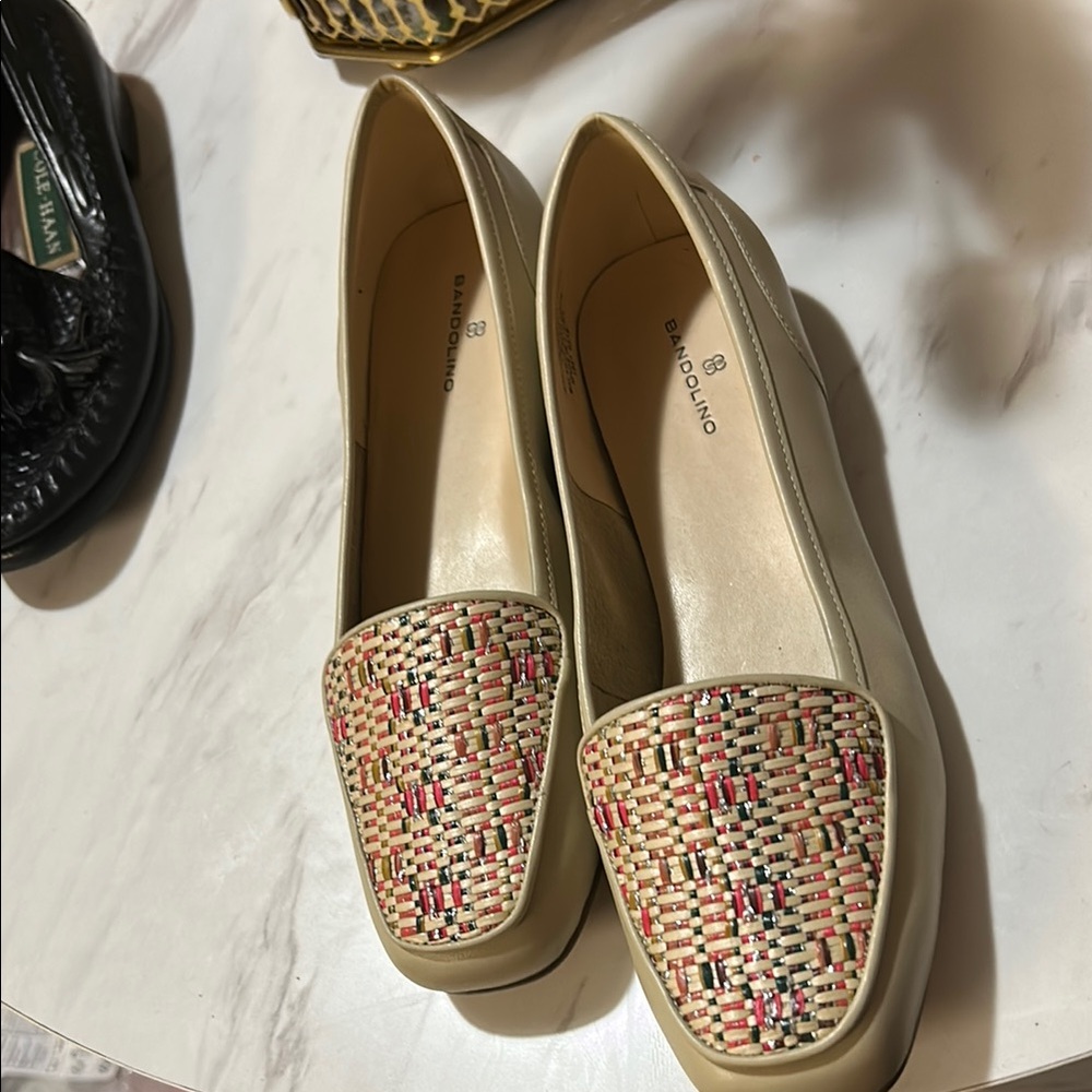 Bandolino Women's Woven Beige Flats